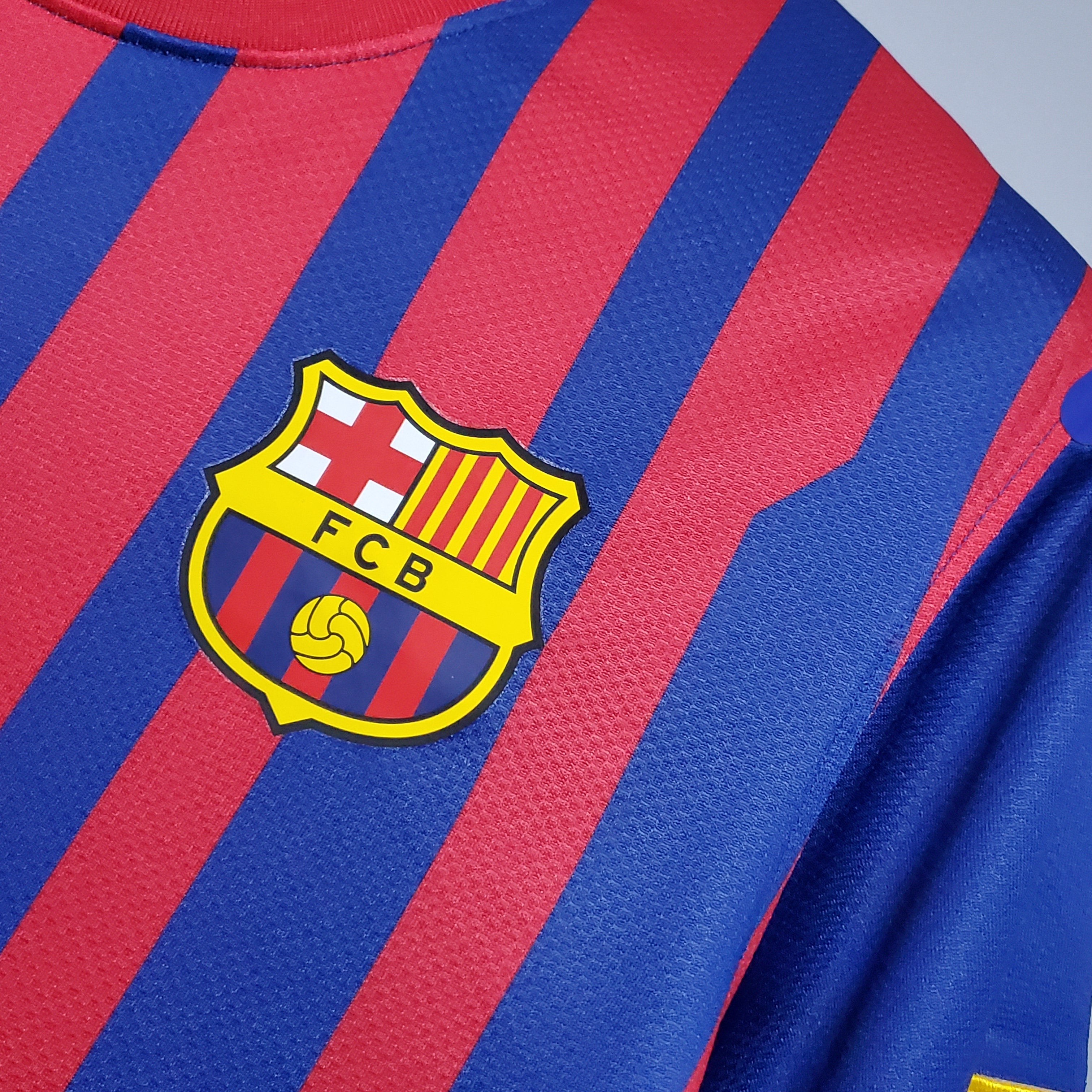 Barcelona 11-12 | Retro Home