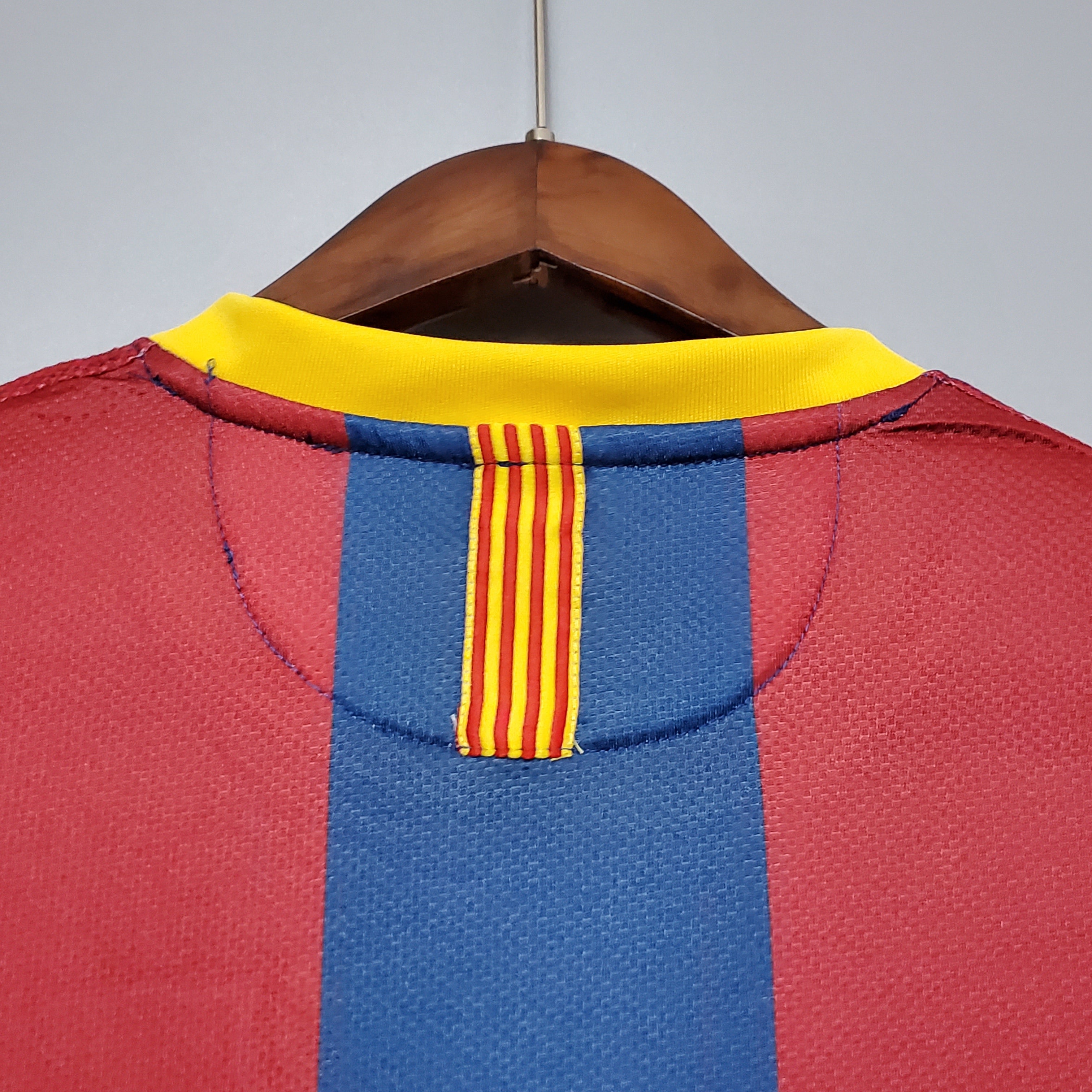 Barcelona 10-11 | Retro Home