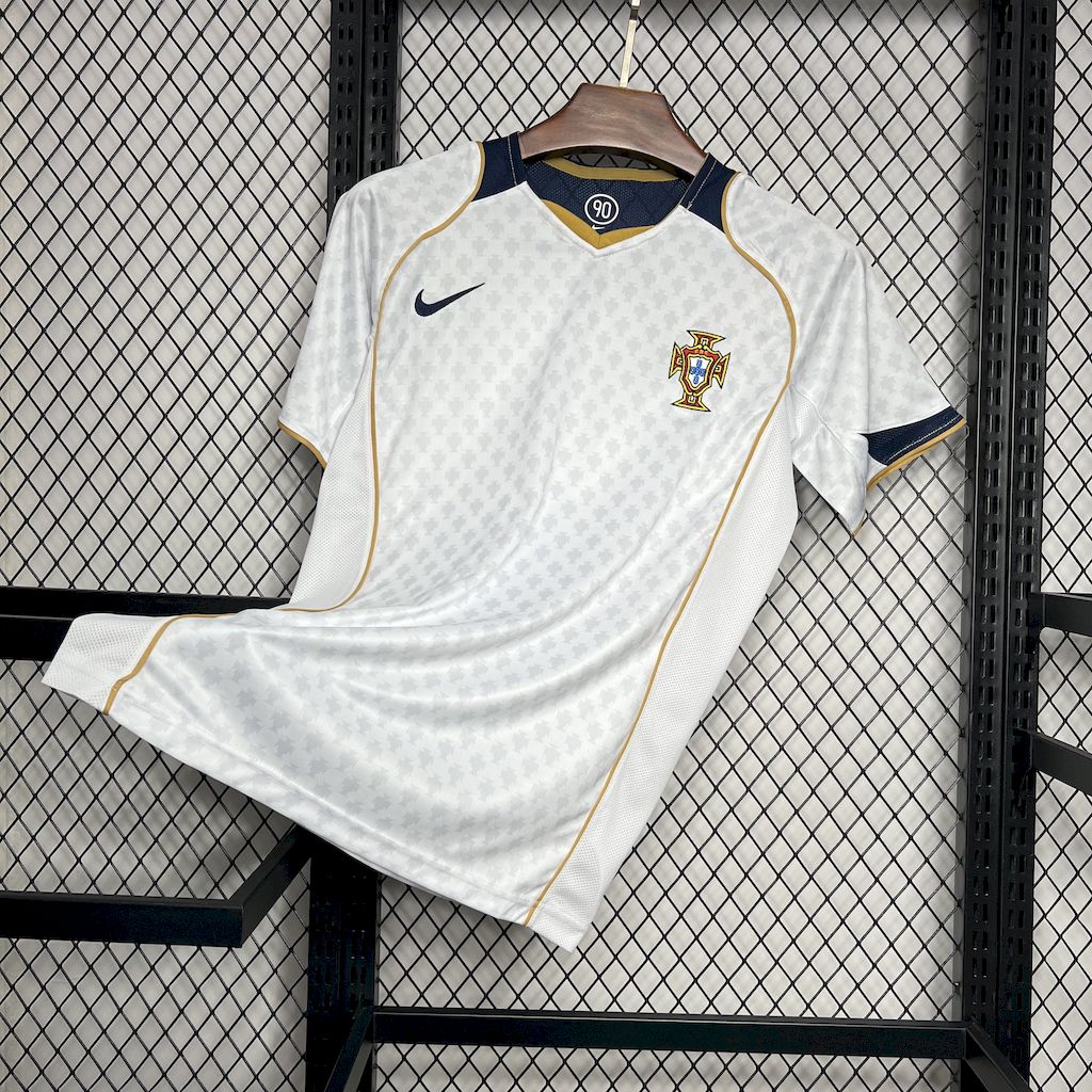 Portugal 2004 | Retro Away