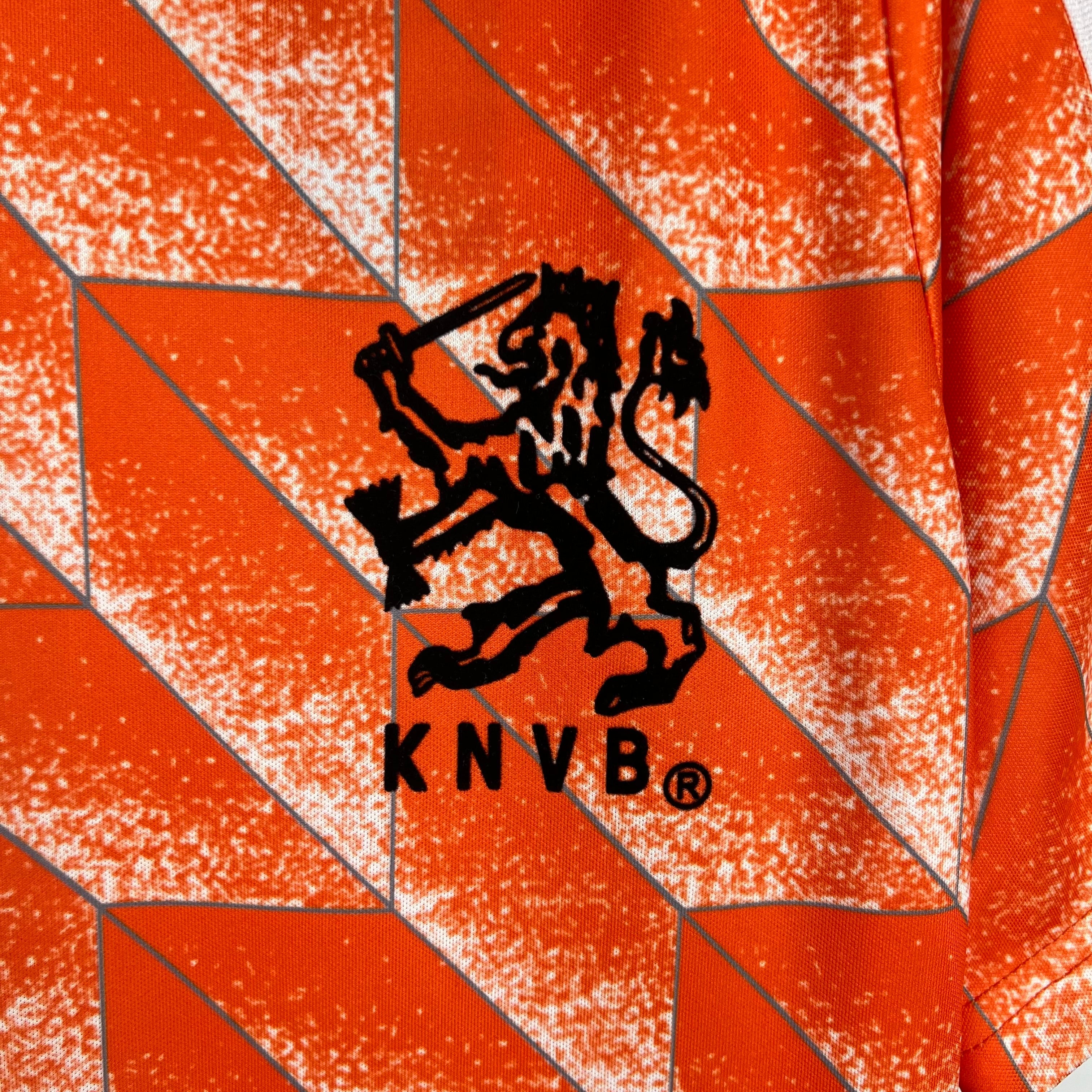 Holland 1988 | Retro Home