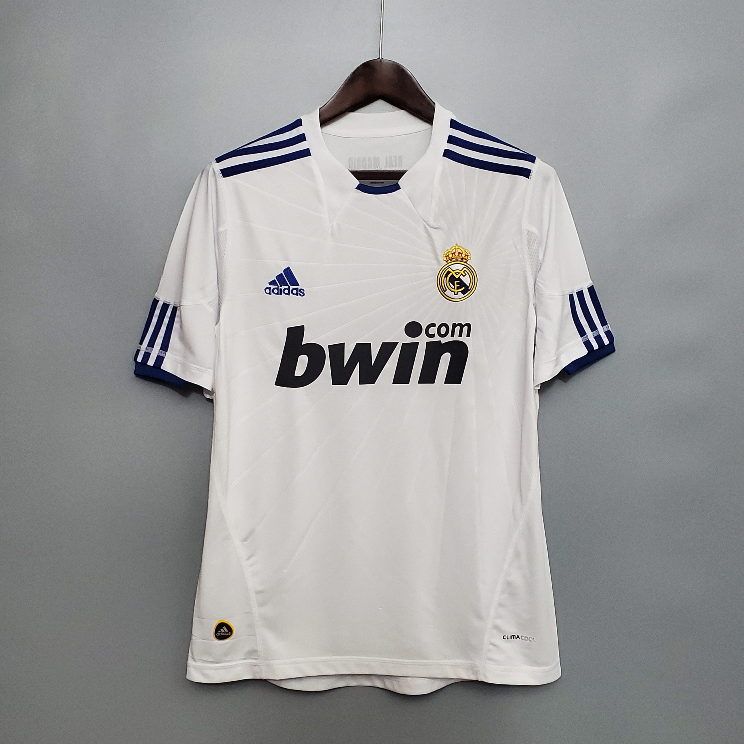 Real Madrid 10-11 | Home | Retro