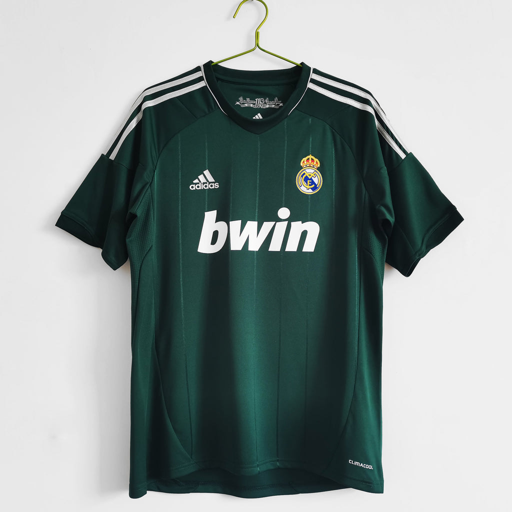 Real Madrid 12-13 | Retro - FandomKits