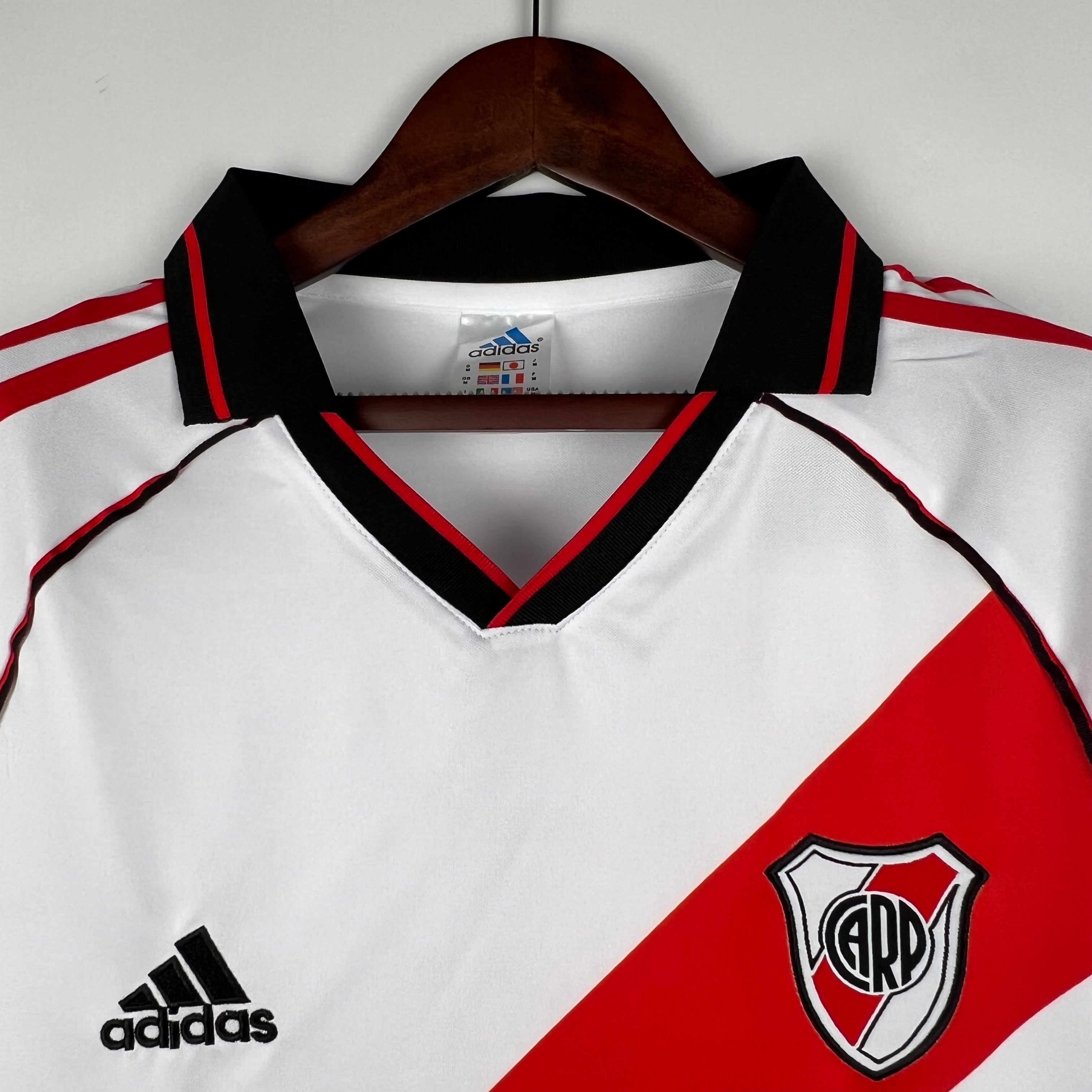 River Plate 00-01 | Retro Home